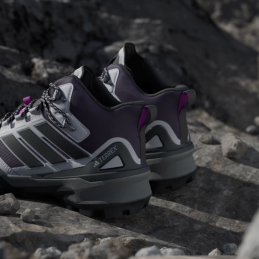 Chaussures de randonnée Terrex Skychaser Mid Gtx femme Adidas